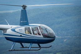 Experience a unique sightseeing tour with a helicopter flight over Ottawa