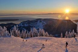 Picture of Cypress Mountain Ski and Snowboard Tour - Lift Ticket, Transportation, Snowboard/Skis & Boots