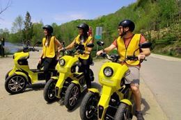 Discover Montebello's treasures with the E-Scooter Exploration Adventure, a self-guided scavenger hunt game.