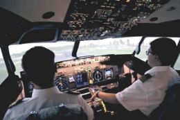 Calgary realistic flight simulator – Fly a Boeing 737