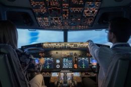 learn to fly a Boeing jet Montreal flight simulator