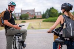 Discover Niagara-on-the-Lake Wineries on a tour by E-bike