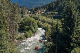 whitewater rafting summer fun things to do in Whistler BC