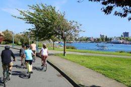 bike tour of Victoria, British Columbia attractions
