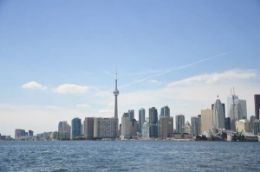 Toronto skyline on Toronto sailing introductory lesson.