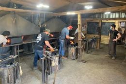 Learn to forge a San Mai razor. An Ottawa blacksmith class. A great experience gift.