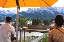 Cochrane  Calgary breweries distilleries tour view of mountains