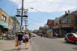 Discover great places to eat in Toronto  on Kensington Market and Chinatown Food Tour